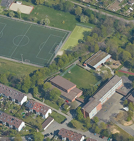 Das Bild zeigt eine Luftaufnahme der Rappachschule. Foto: Stadt Stuttgart