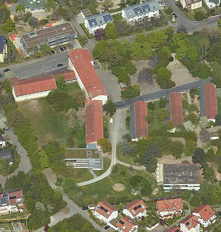 Das Bild zeigt eine Luftaufnahme des gemeinsamen Schulgrundstücks der Hohewartschule und der RS Feuerbach . Foto: Stadt Stuttgart