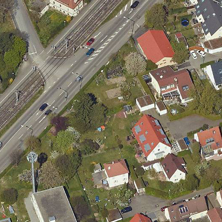 Ein Teil der Solitudestraße mit angrenzenden Häusern aus dem STadtteil WOlfbusch aus der Luft gesehen. Foto: Stadtmessungsamt/Stadt Stuttgart