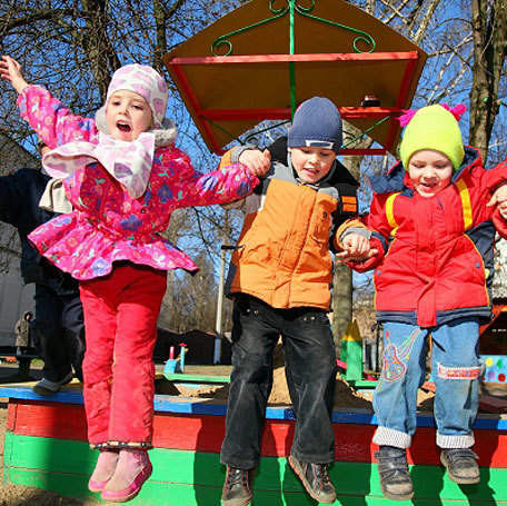 Kita-Kinder beim Spielen. Foto: ccvision