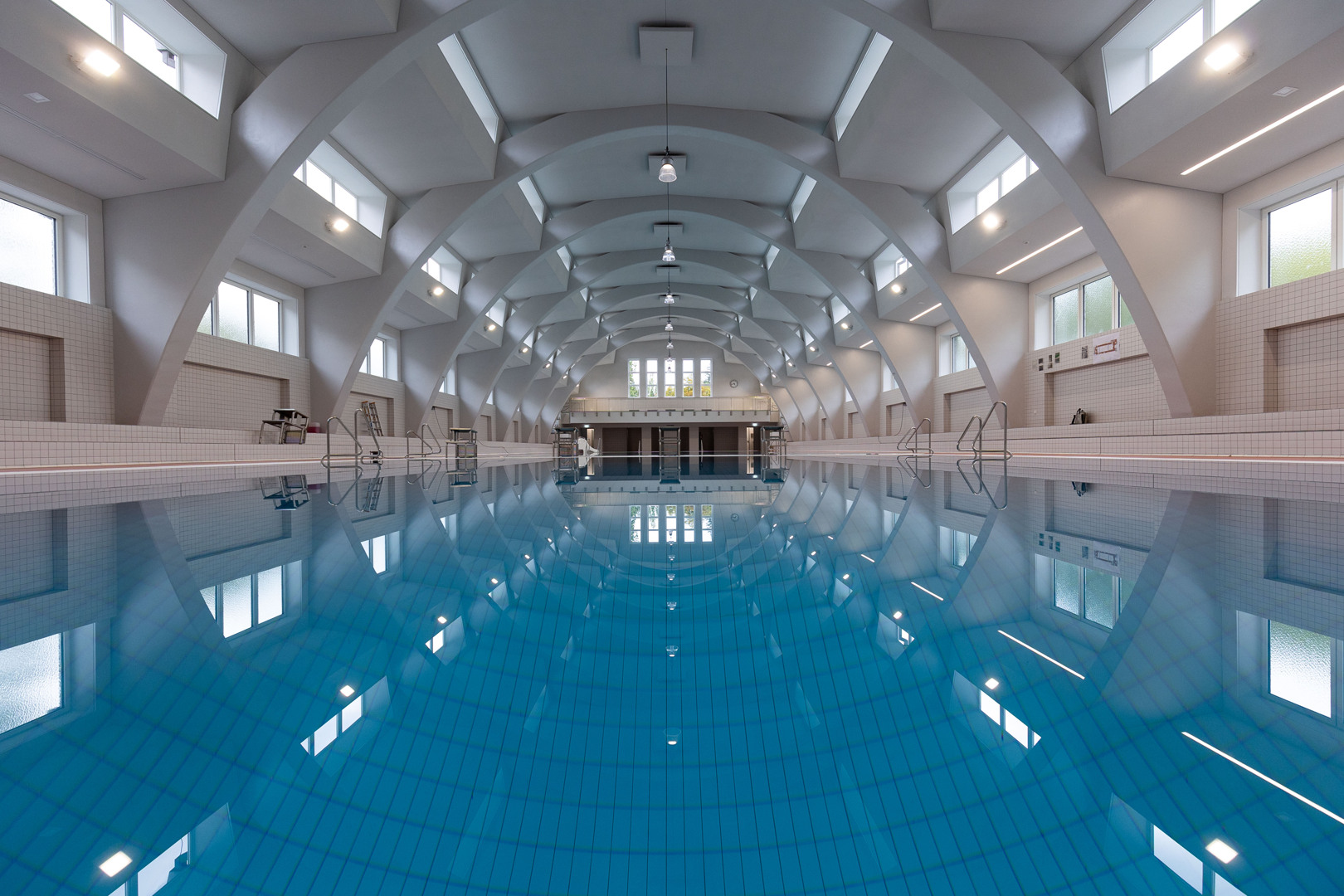 Ansicht der Schwimmhalle.